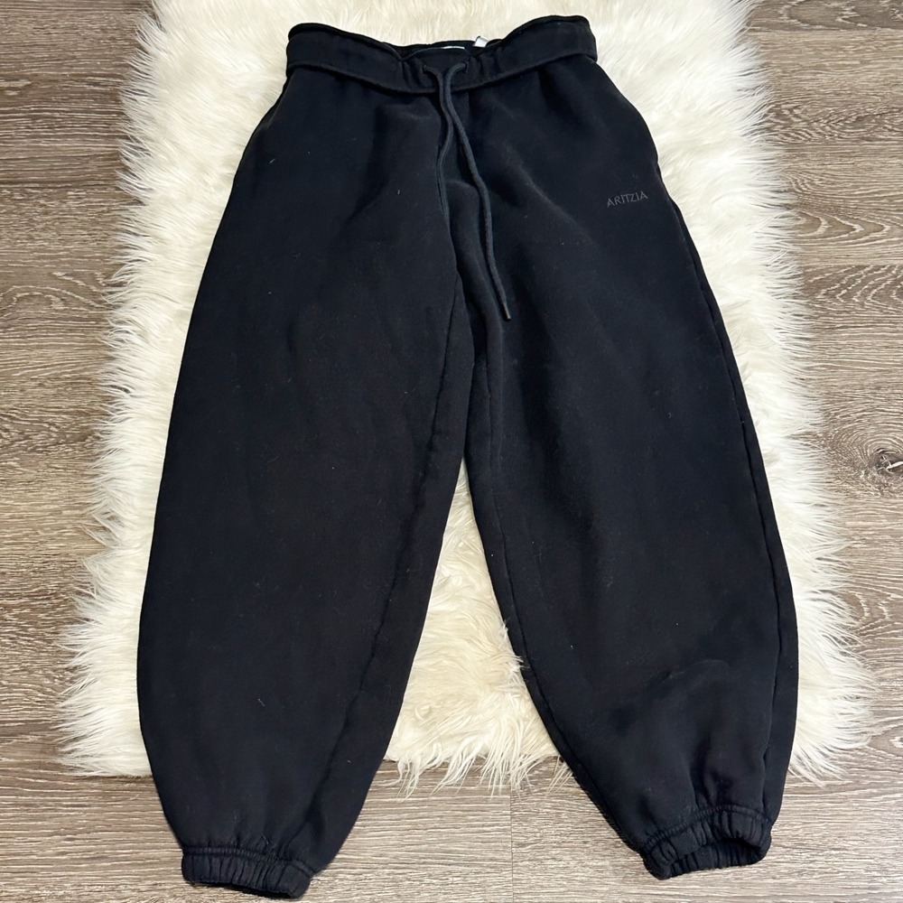 Aritzia Womens Sweatfleece Mega Fit Joggers Black Sweatpants Travel XS Cozy Girl